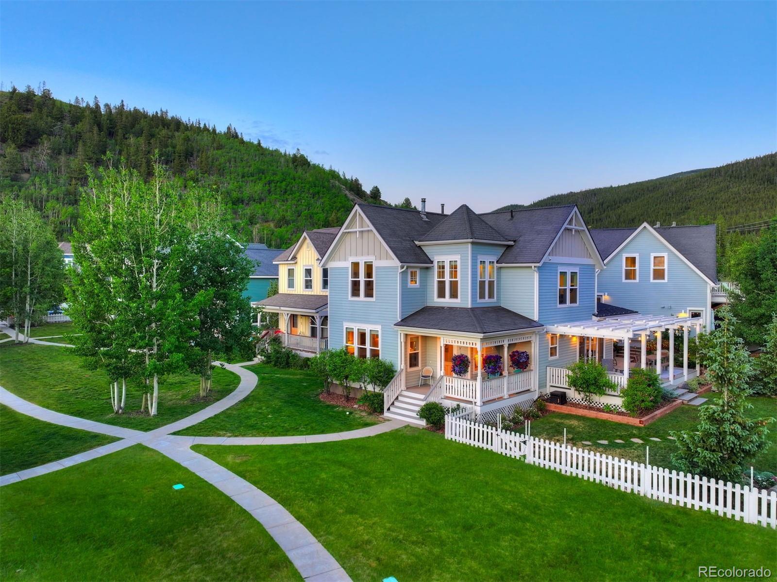 Property Photo: 17 Meadow Lark Green CO 80424