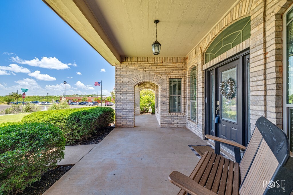 Property Photo: 5801 Barrington Ct TX 76901