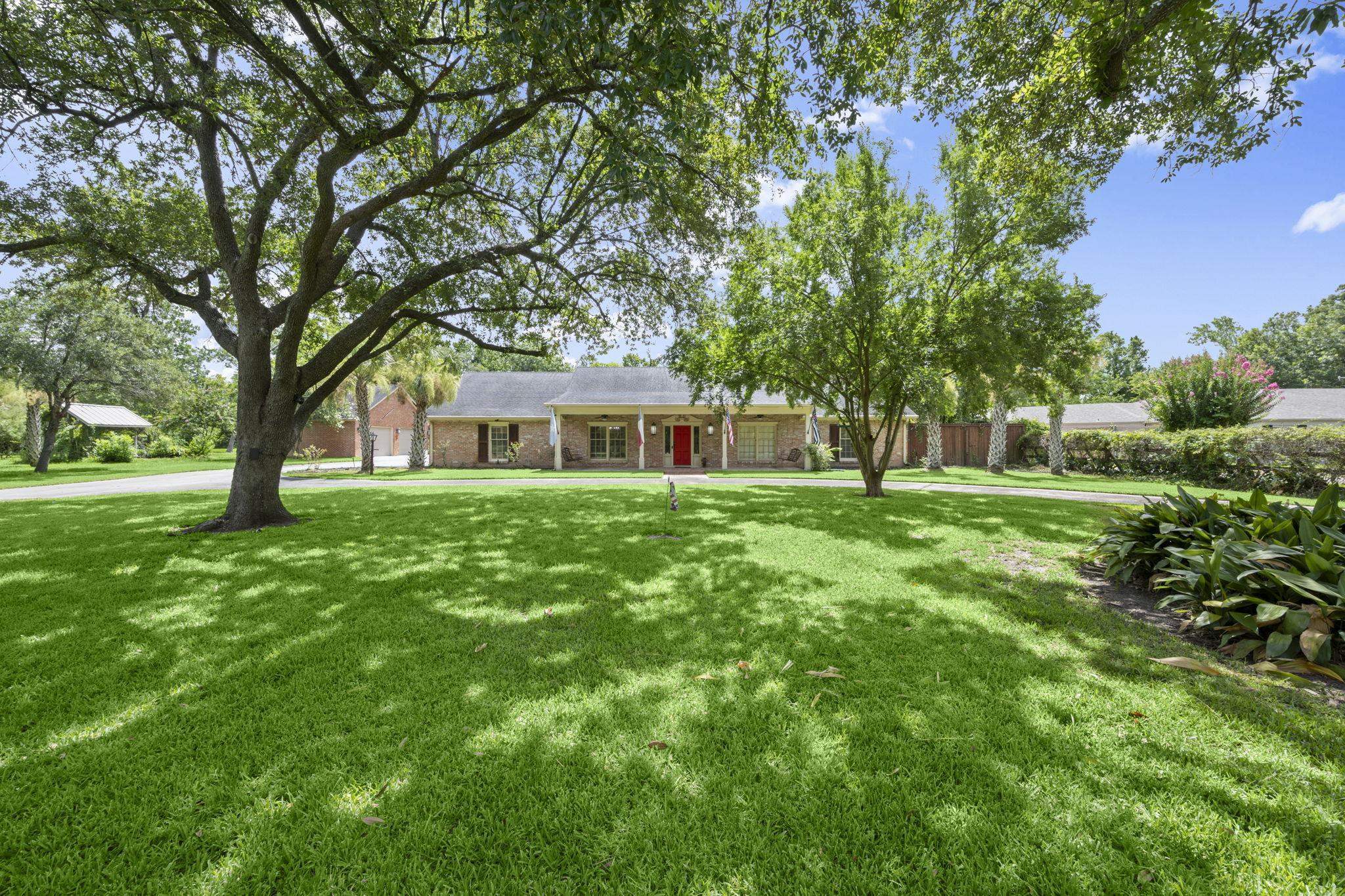Property Photo: 1280 Cherokee TX 77702