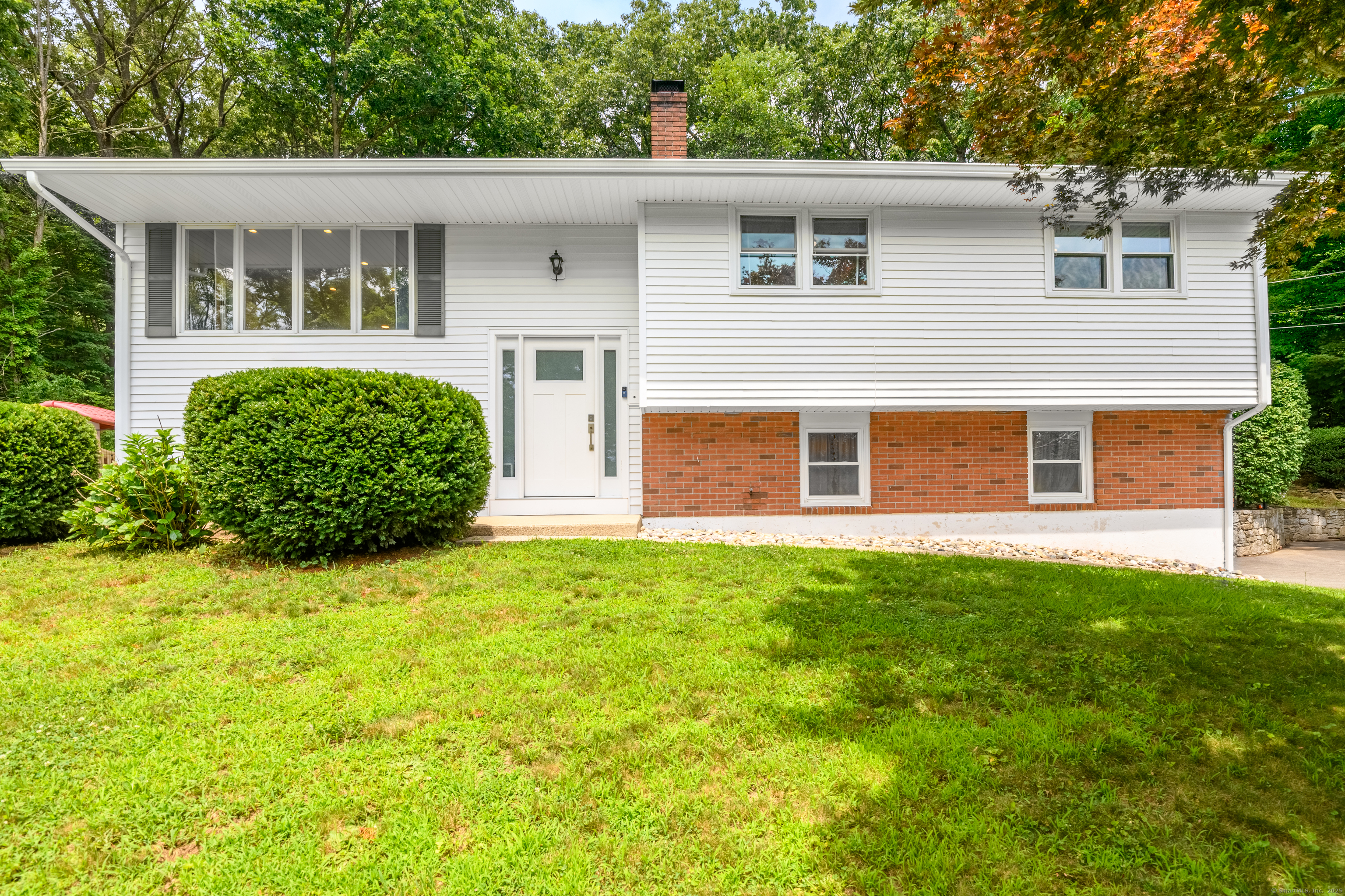 37 Cedar Lane  Beacon Falls CT 06403 photo