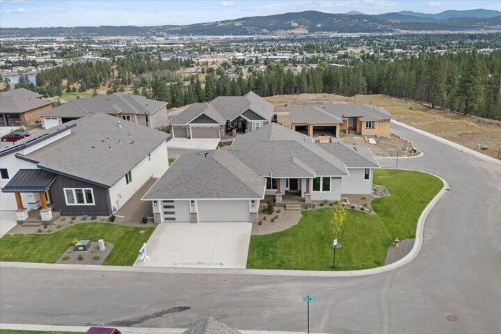 Property Photo:  16931 E 16th Ln  WA 99037 