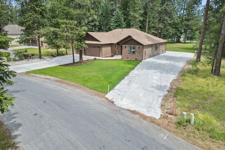Property Photo:  231 Hogans Way  WA 99109 
