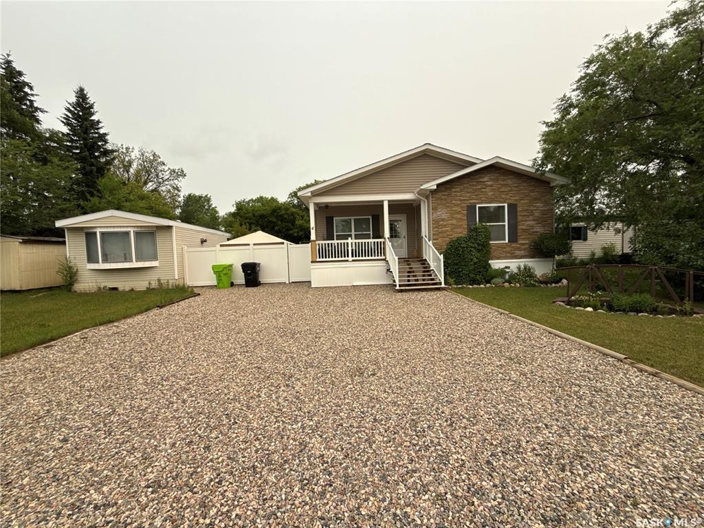 Property Photo:  4 Crystal Drive  SK S4L 1B3 