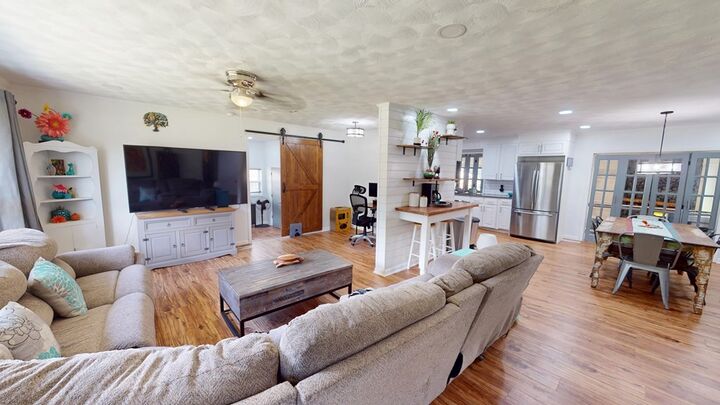 Property Photo: 207 Seeba AL 36303