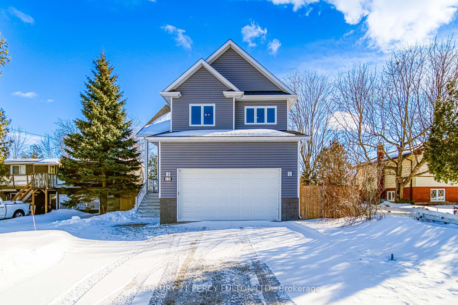 15 James Avenue  Wasaga Beach ON L9Z 2X3 photo