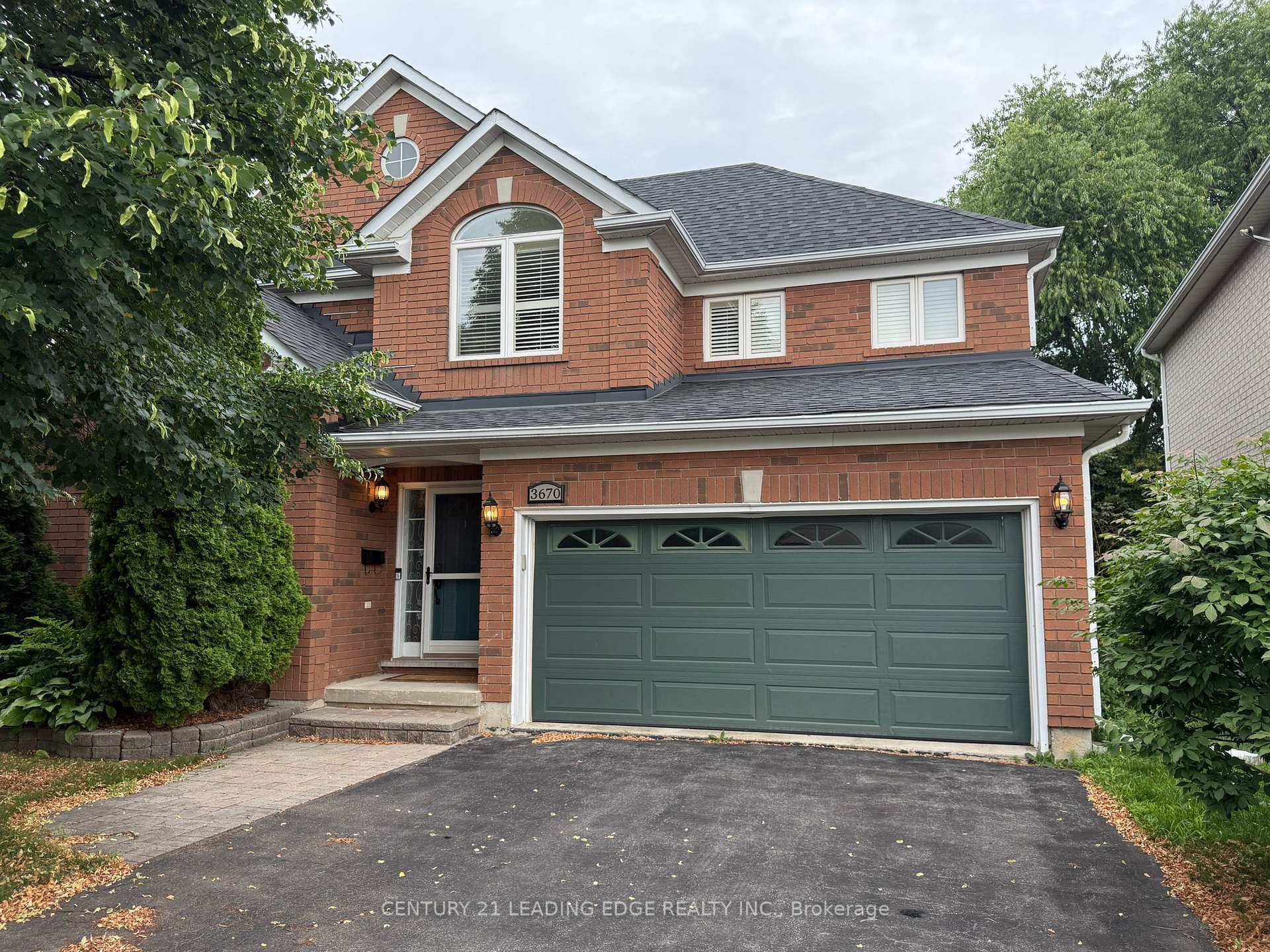 Property Photo: 3670 Forest Bluff Crescent ON L5N 7W7