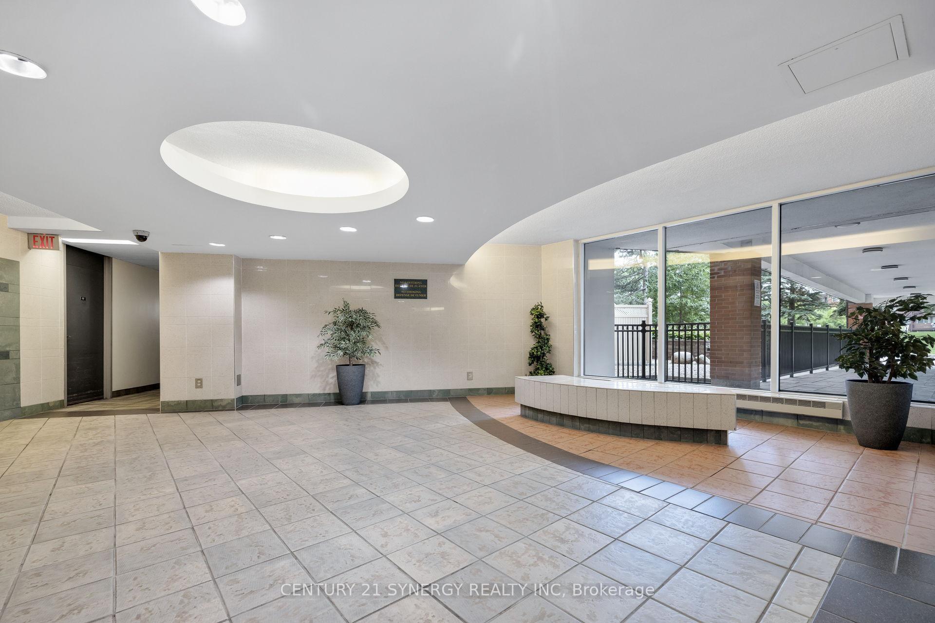 Property Photo: 2020 Jasmine Crescent 1410 ON K1J 8K5