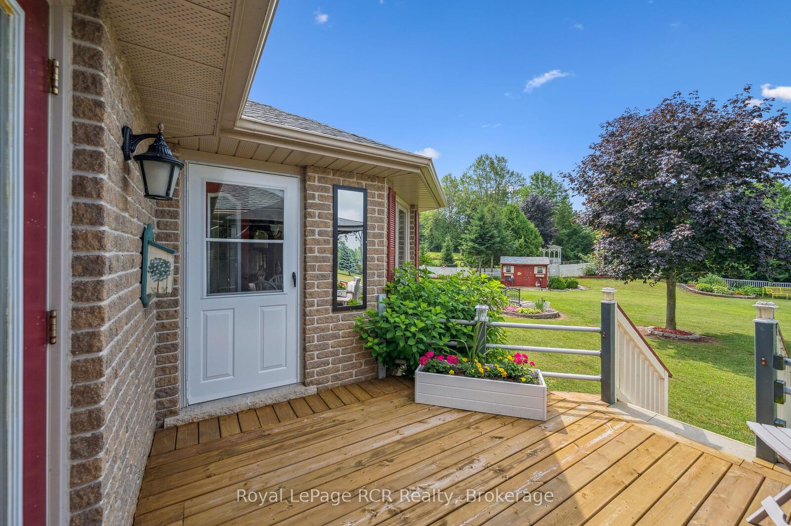 Property Photo:  2 Murray Way  ON N0G 2L0 