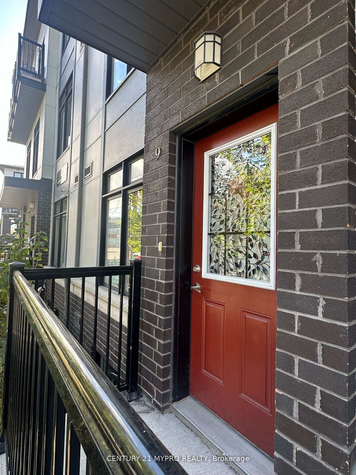 Property Photo: 6 Bicknell Avenue E 9 ON M6M 4G4