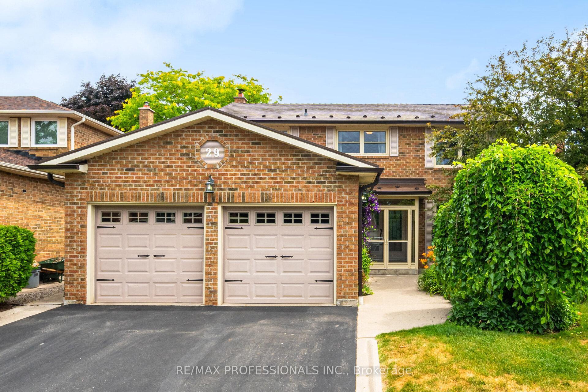 Property Photo:  29 Barr Crescent  ON L6Z 3E5 