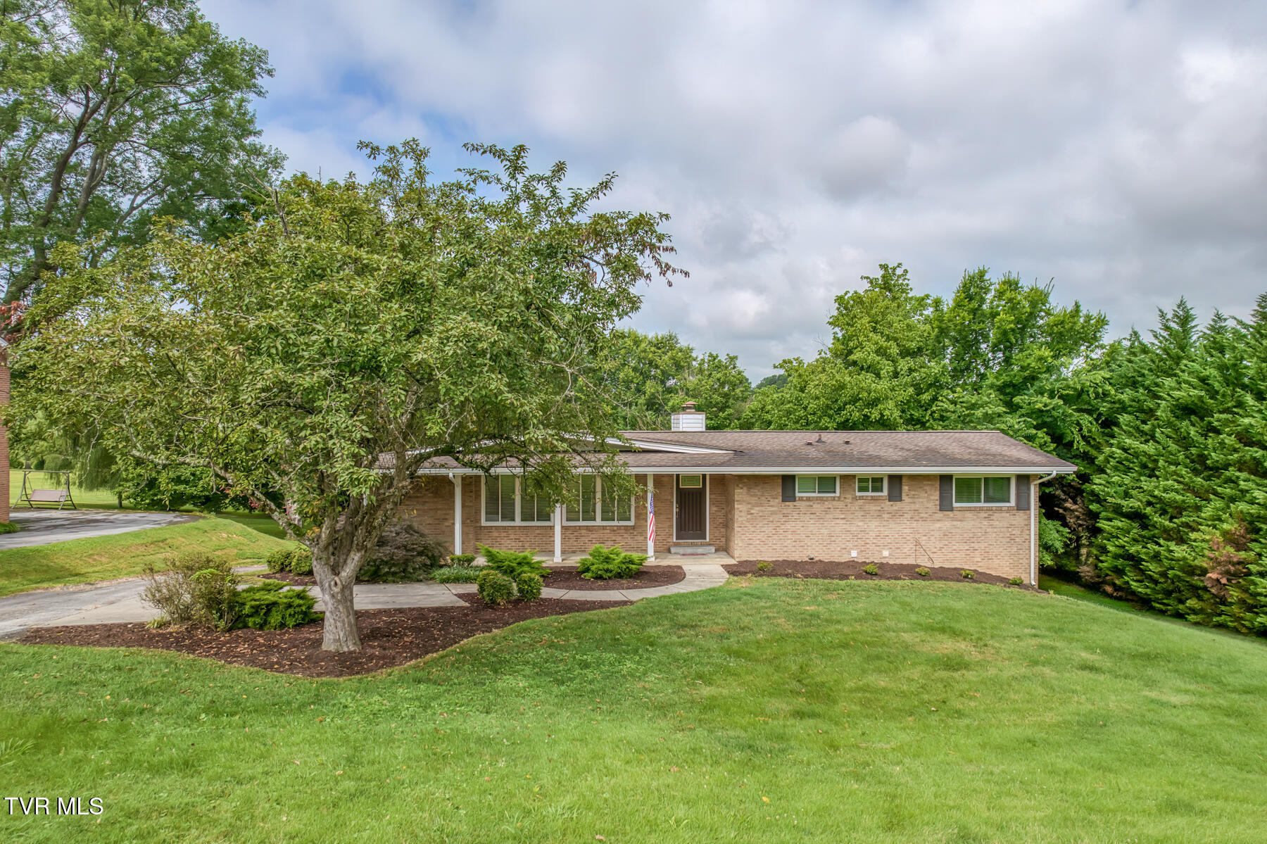Property Photo:  2233 Pendragon Road  TN 37660 