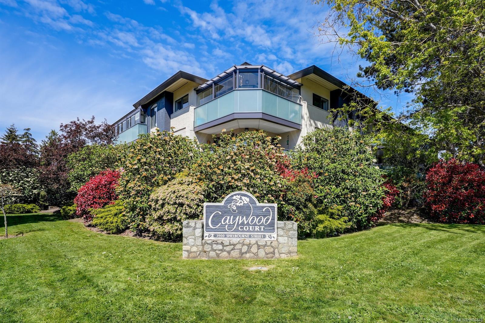 Property Photo: 3900 Shelbourne St 206 BC V8P 4H8