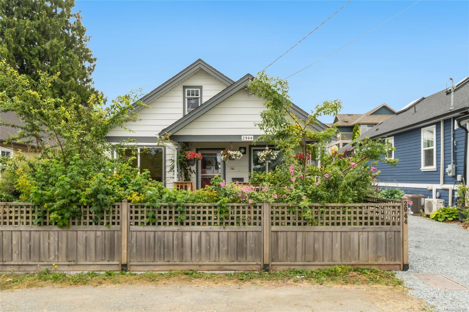 Property Photo: 2944 Pine St BC V0R 1K1