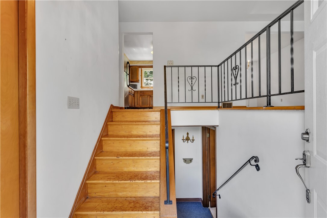 Property Photo: 428 Englewood Drive PA 15237