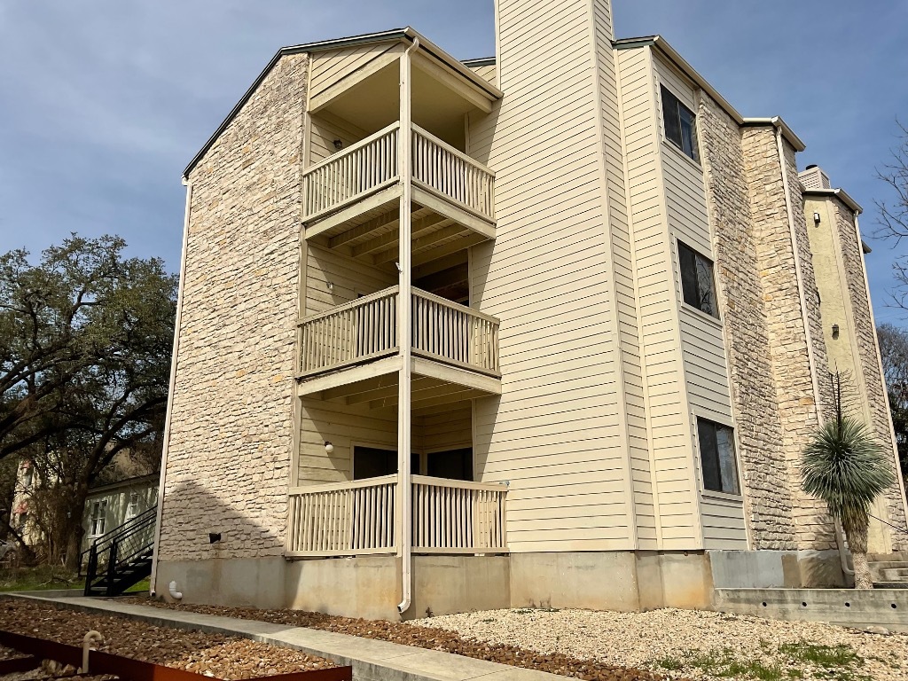1013 Chestnut Street Building D, Unit 5  San Marcos TX 78666 photo
