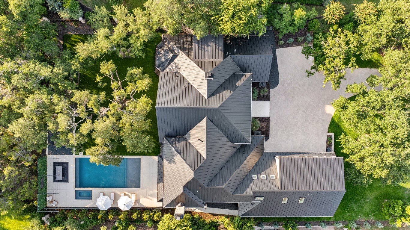 Property Photo: 8609 Navidad Drive TX 78735