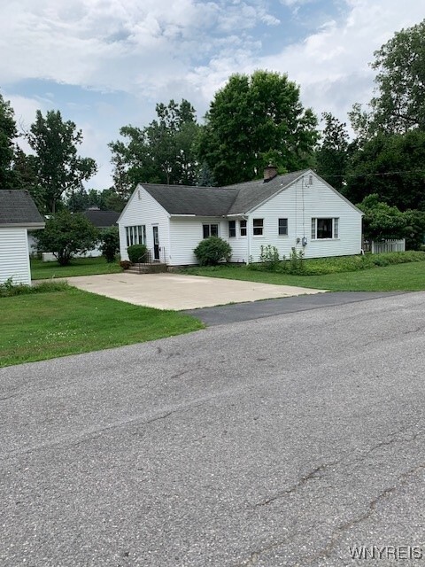 Property Photo:  4441 E E Overlook Drive  NY 14221 