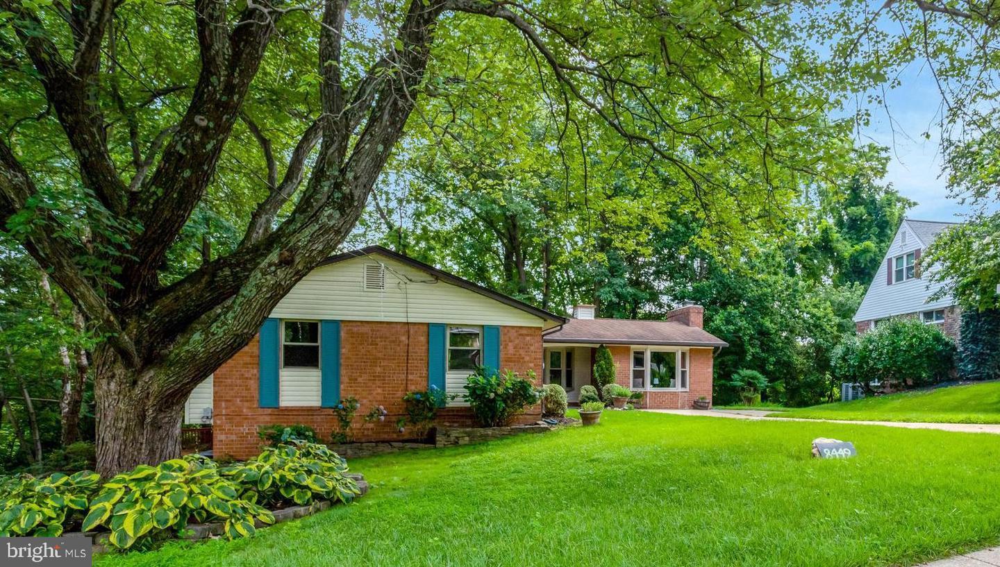 Property Photo: 8449 Thames Street VA 22151