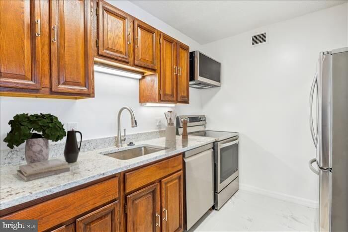 Property Photo:  2555 Pennsylvania Avenue NW 816  DC 20037 