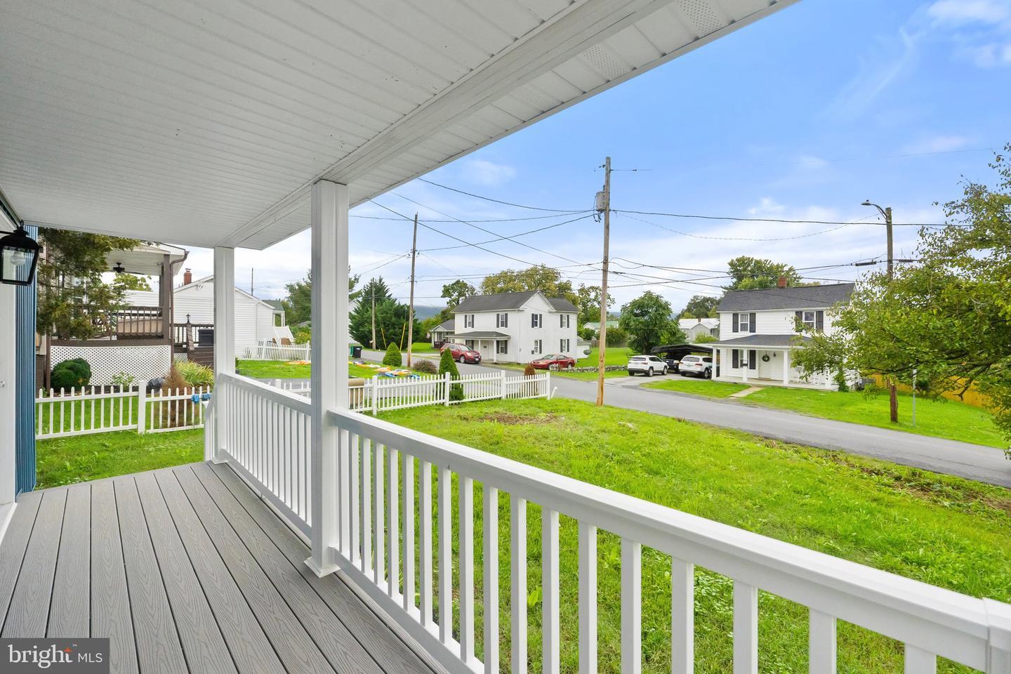 Property Photo: 558 Branch Street VA 22657