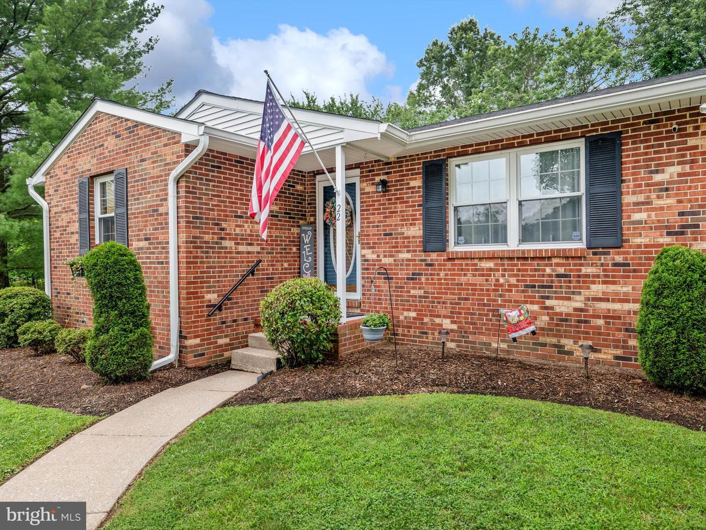 Property Photo: 22 Turk Garth MD 21228