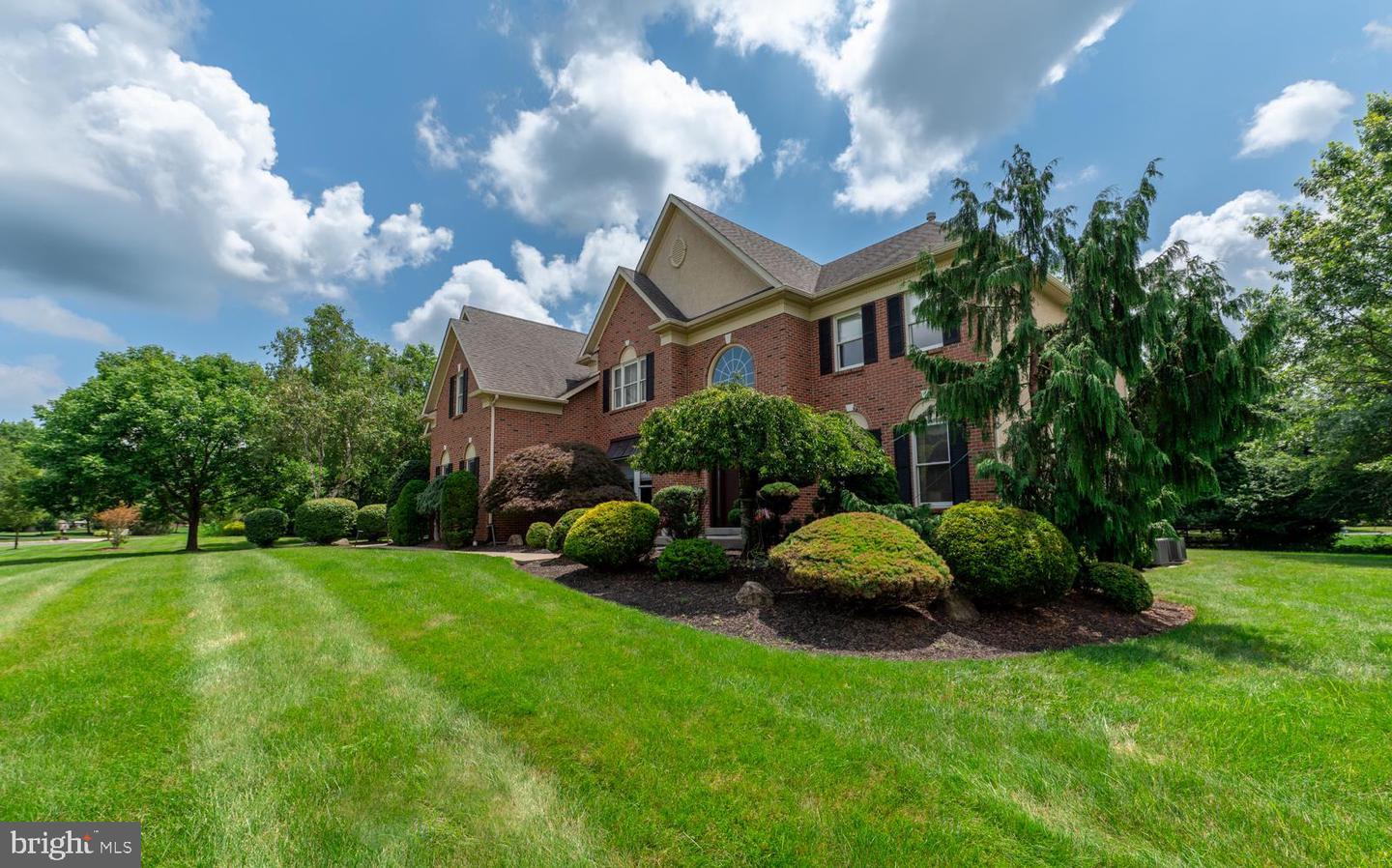Property Photo: 1230 Peterman Lane PA 19002