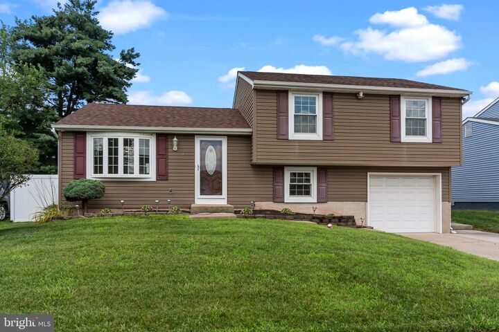 4617 Murray Street  Bristol PA 19007 photo