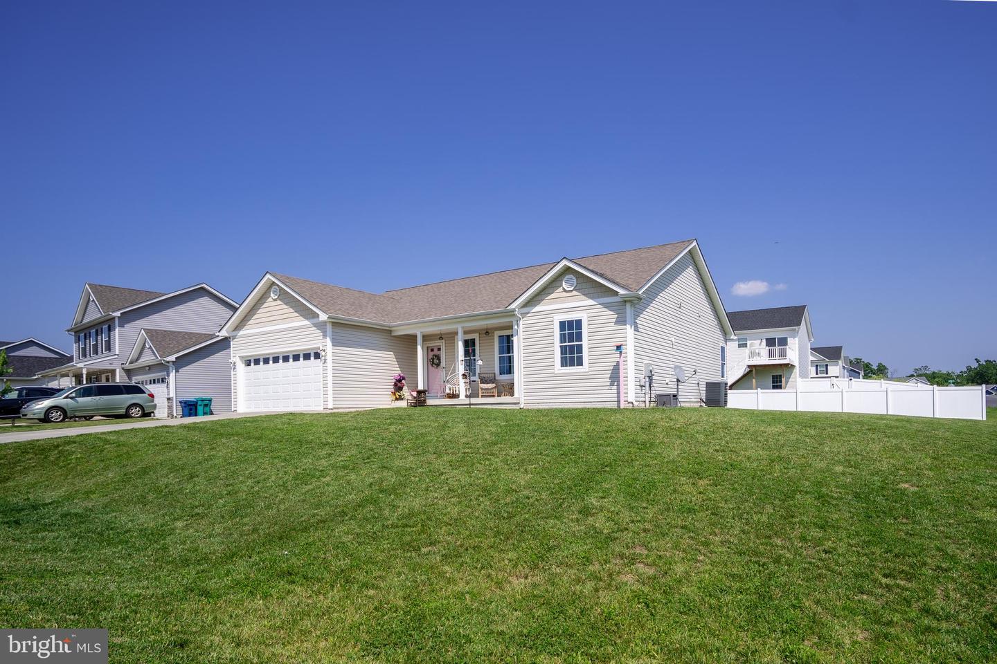 Property Photo:  625 Jensen Way  WV 25401 