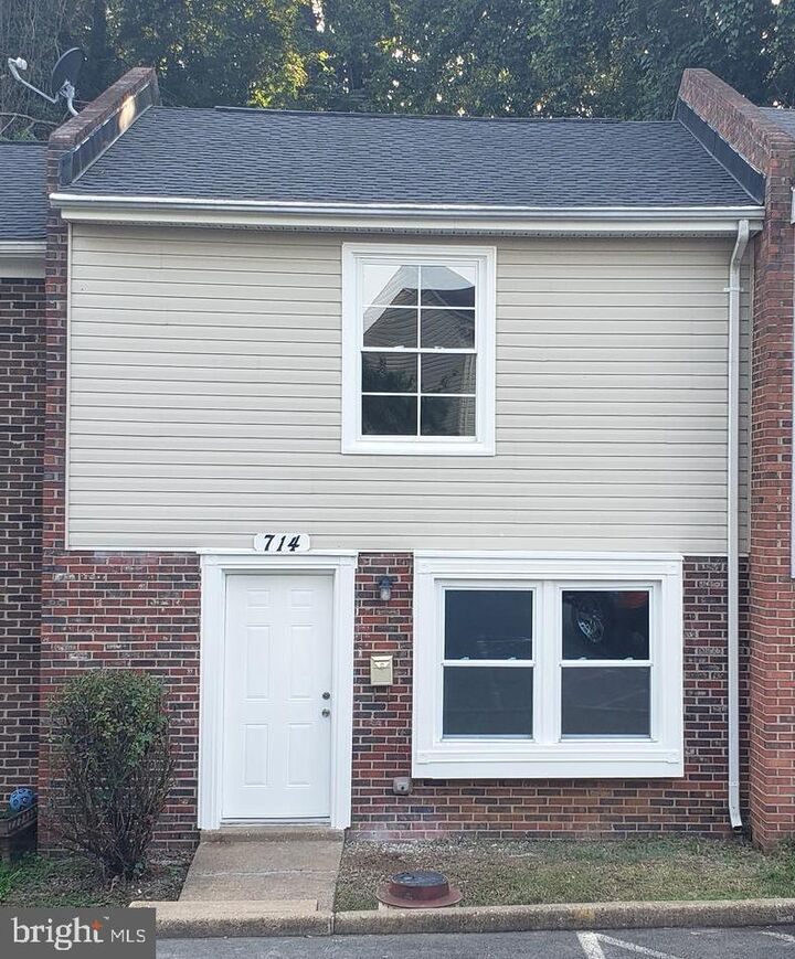 714 Denton Circle  Fredericksburg VA 22401 photo