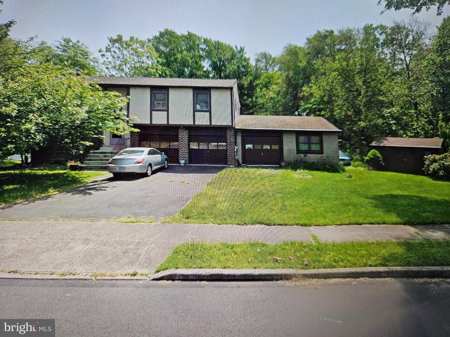 Property Photo: 1229 Manor Drive PA 18974