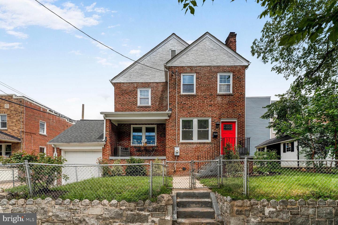 Property Photo: 1524 19th Street SE DC 20020