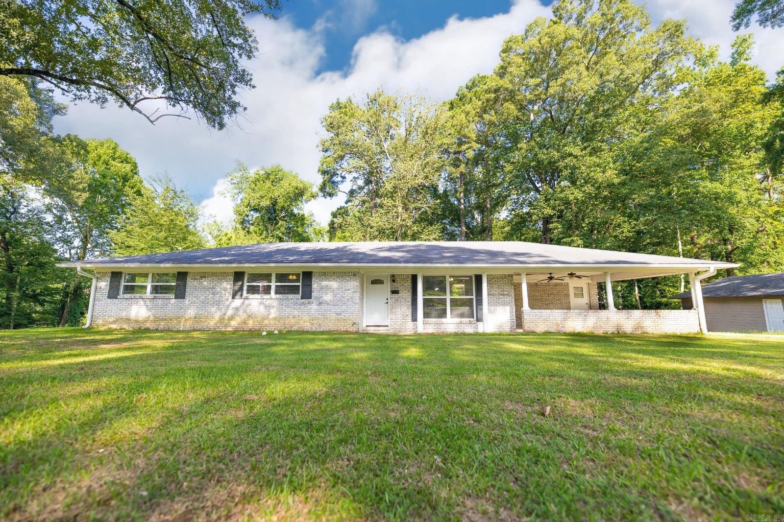Property Photo:  2666 Warren Avenue  AR 71701 