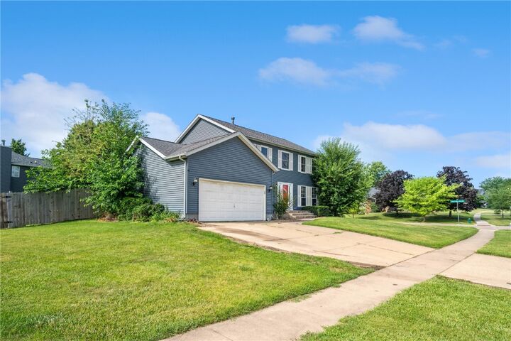 Property Photo: 6823 1st Avenue SW IA 52404