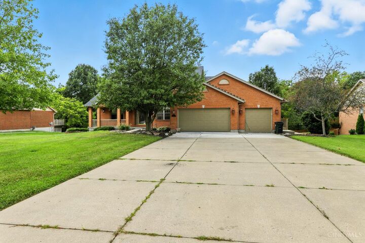 Property Photo: 6643 Willow Bend Drive OH 45011