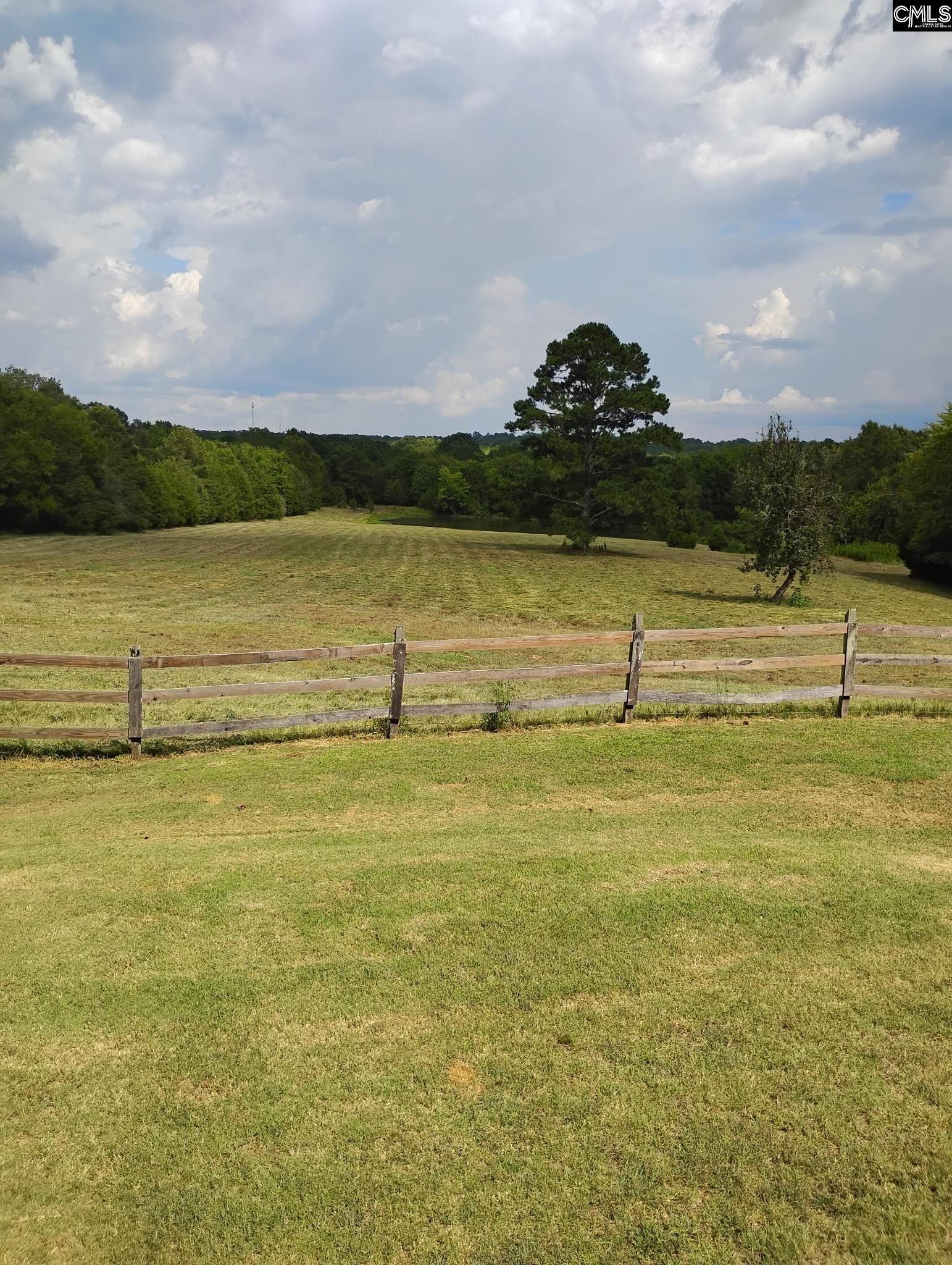 Property Photo:  869 Meadowbrook  SC 09706 