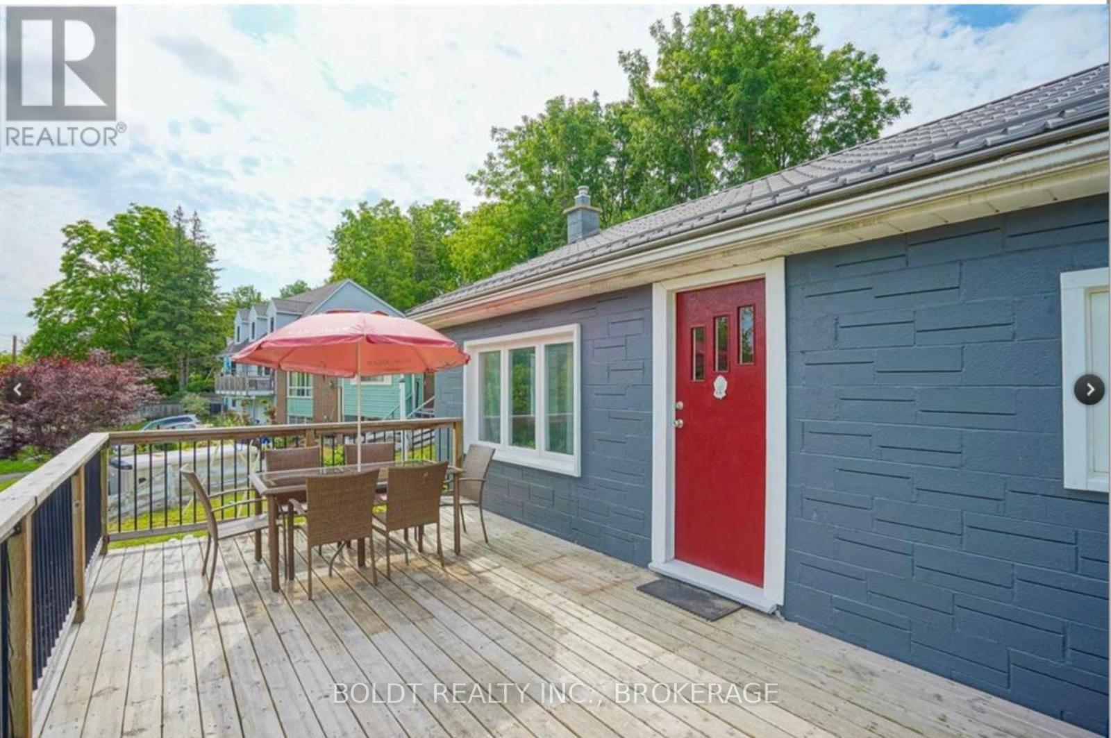 Property Photo: 61 Bradley Street ON L3T 1R5