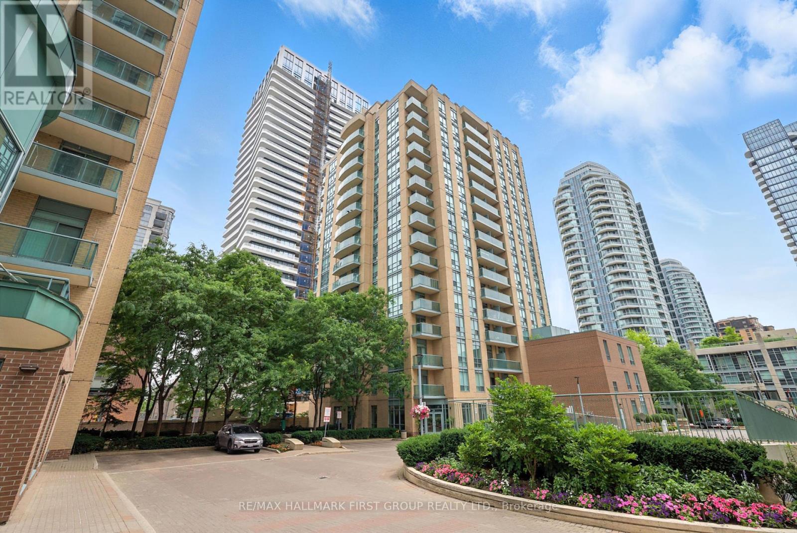 Photo de la propriété:  28 Olive Avenue 612  ON M2N 7E6 