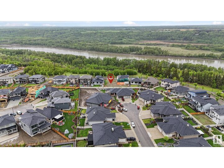 Property Photo:  3485 Keswick Bv SW  AB T6W 3S4 