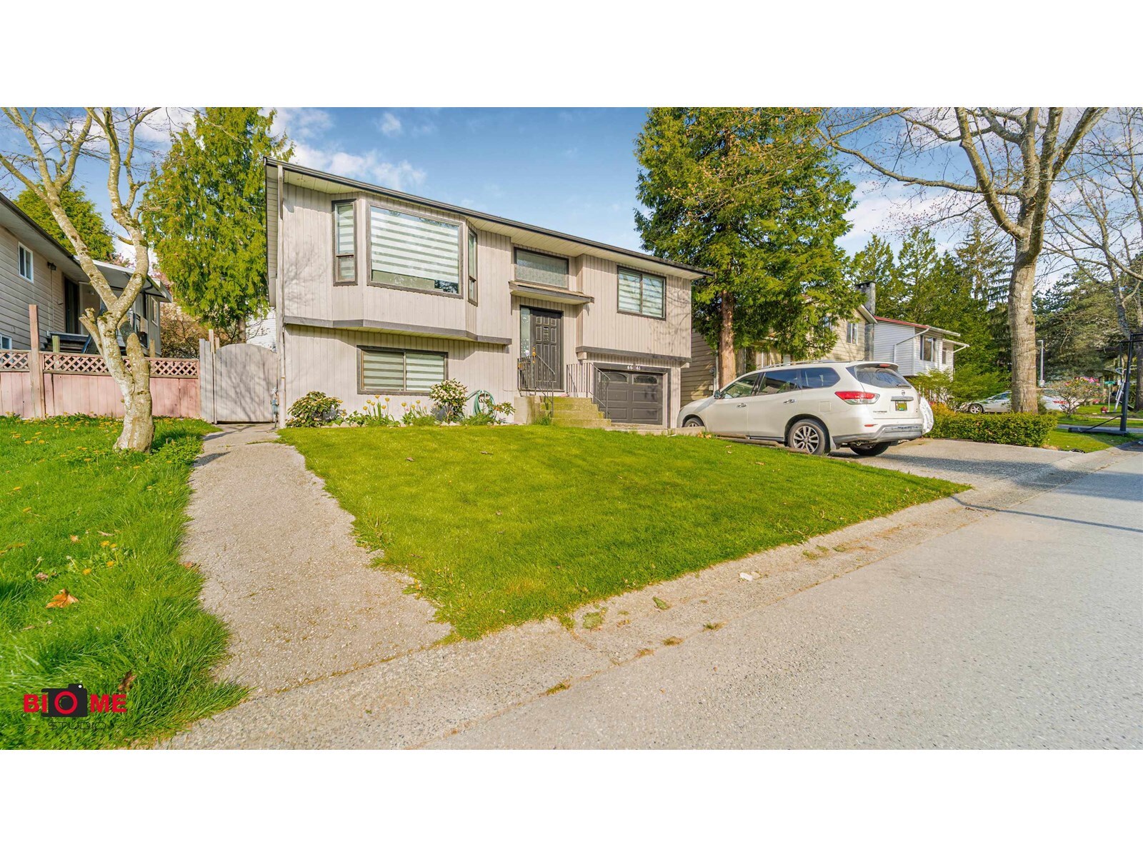 Property Photo: 6661 141 BC V3W 6X1
