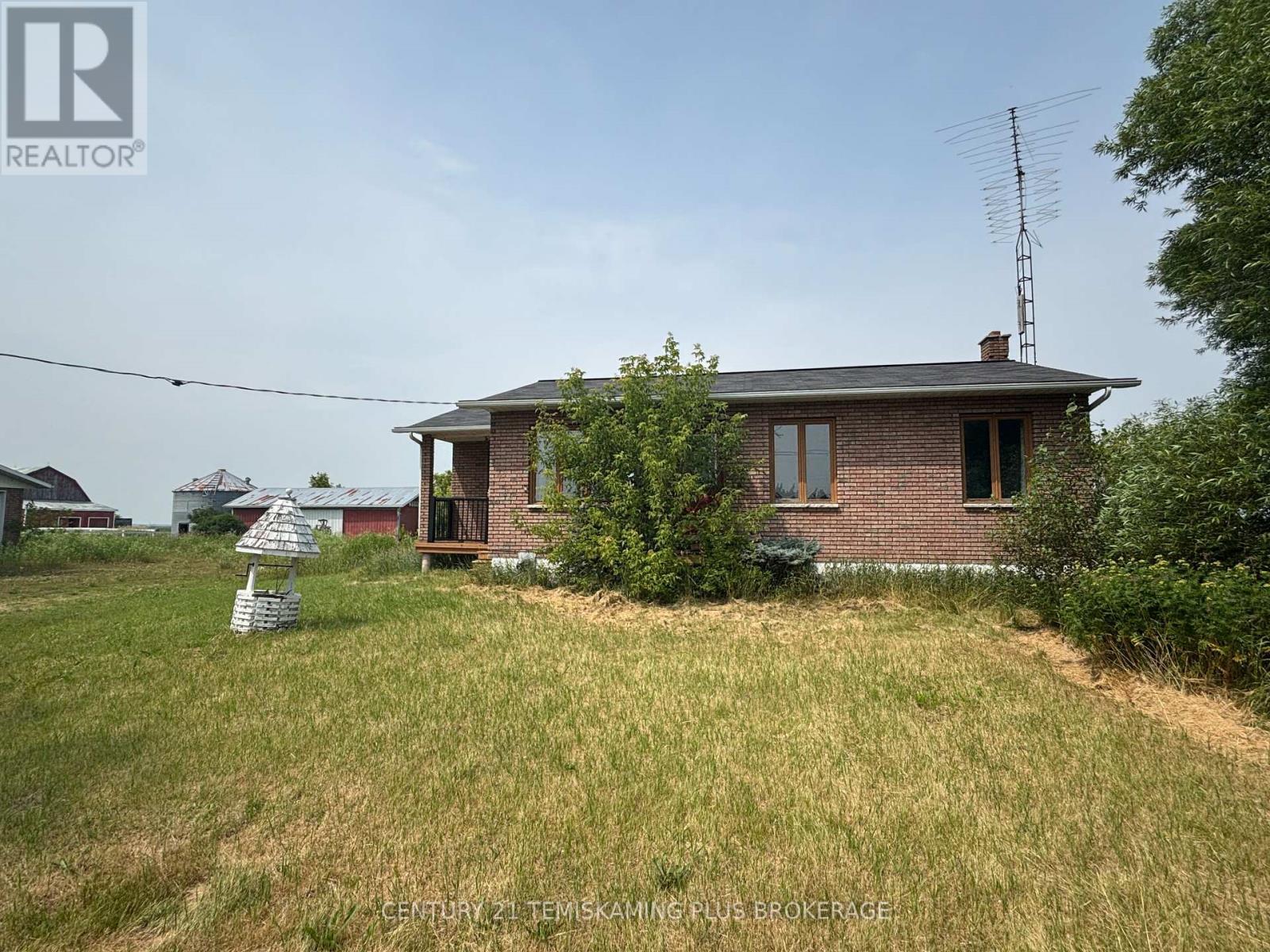 Property Photo:  881375 Highway 65 East  ON P0J 1P0 