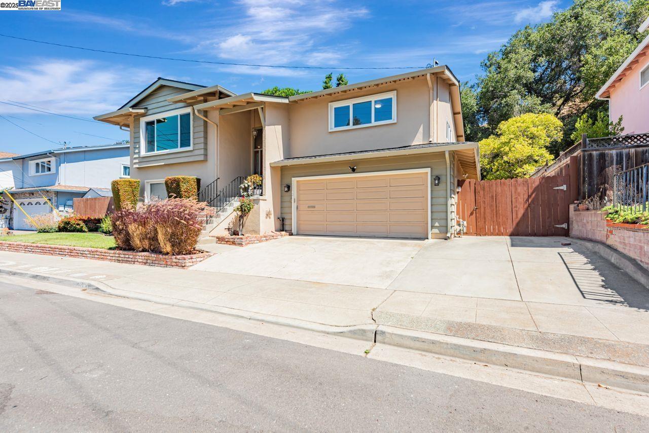 Property Photo:  32072 Chicoine Ave  CA 94544 