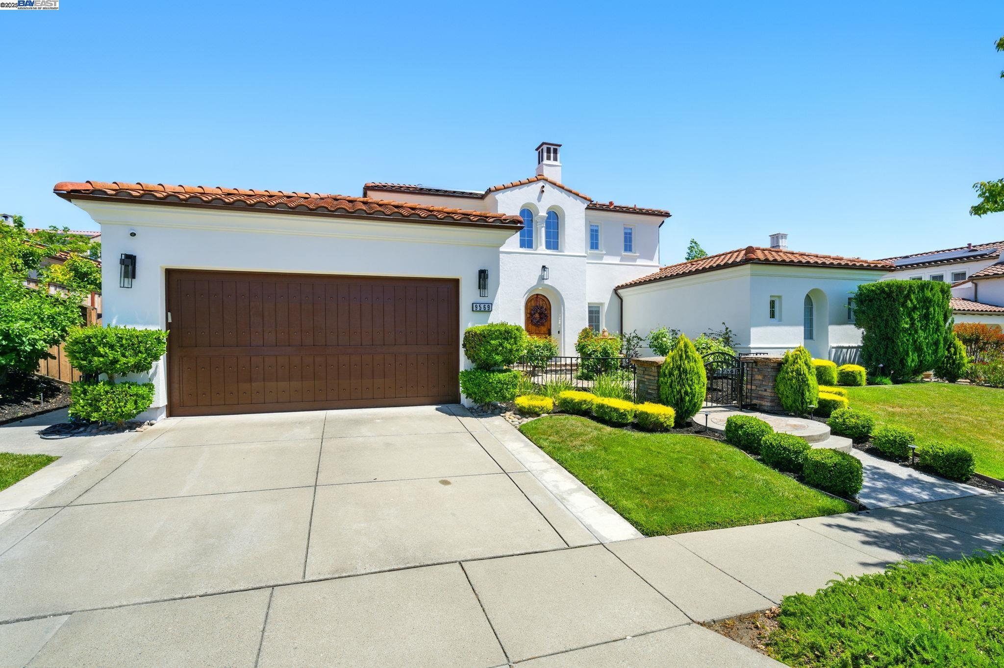 Property Photo: 9569 Velvet Leaf Cir CA 94582