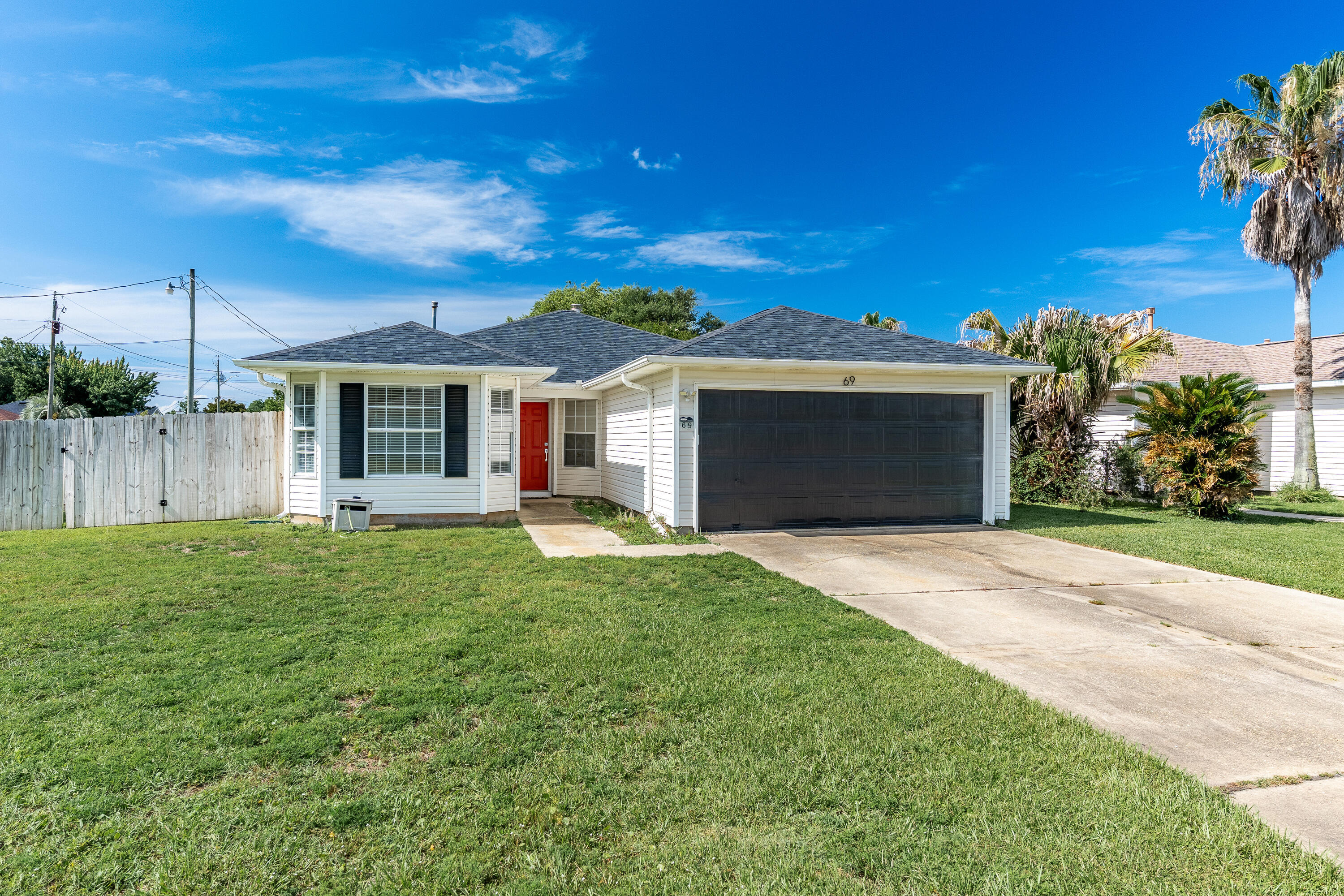Property Photo: 69 Stowe Road FL 32569
