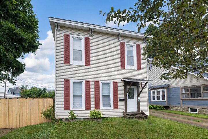 Property Photo: 109 Waterford Street PA 16412