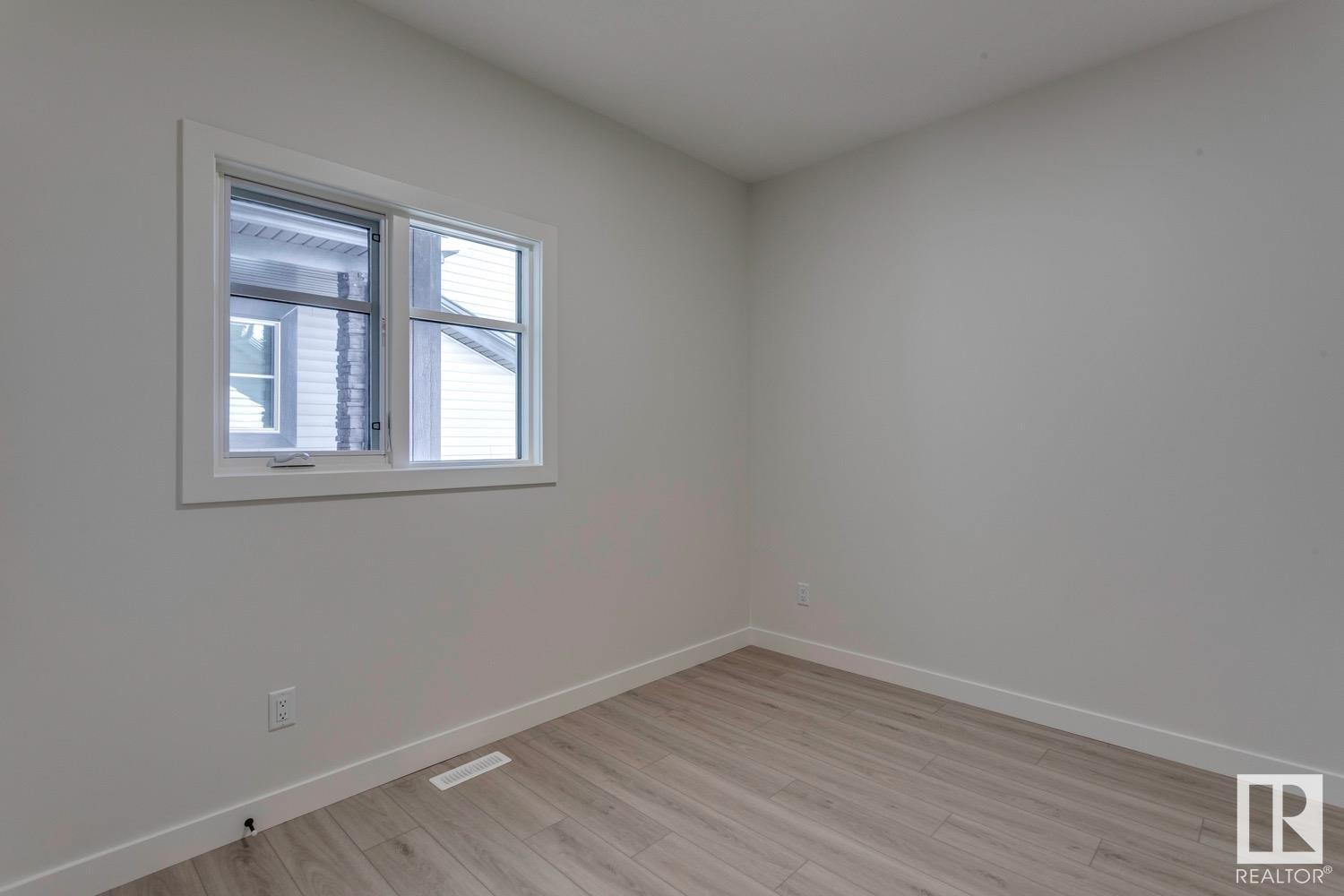 Property Photo:  335 29 Street SW  AB T6X 3E7 