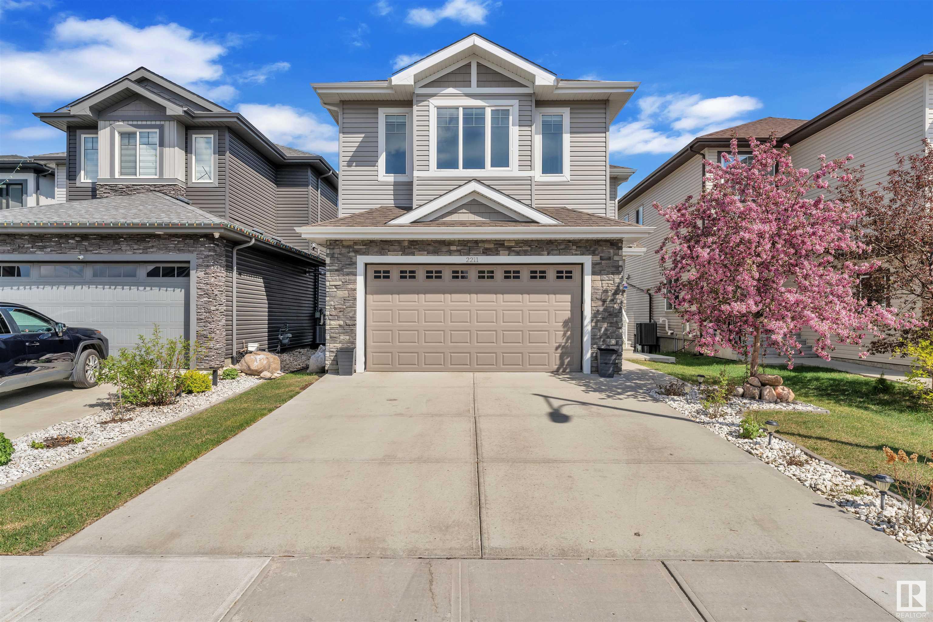 2211 22 Street NW  Edmonton AB T6T 0Z1 photo