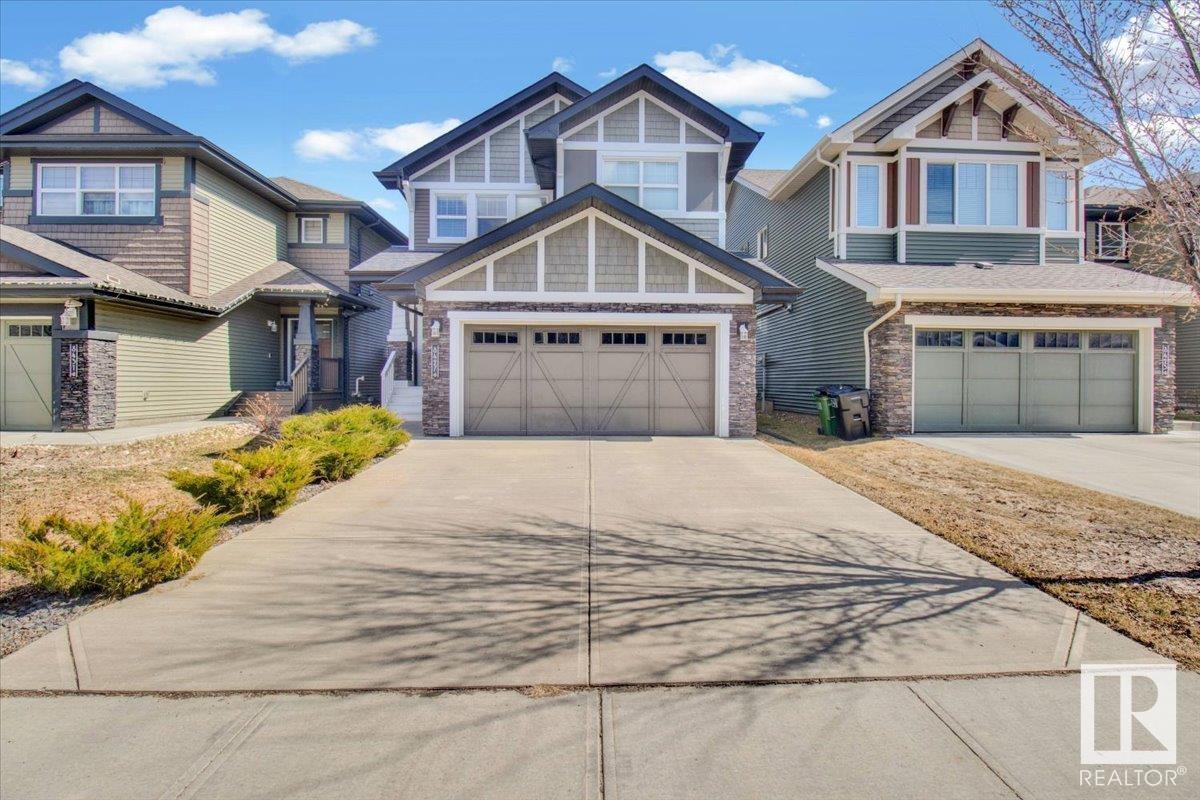 8427 216 Street NW  Edmonton AB T5T 4W2 photo