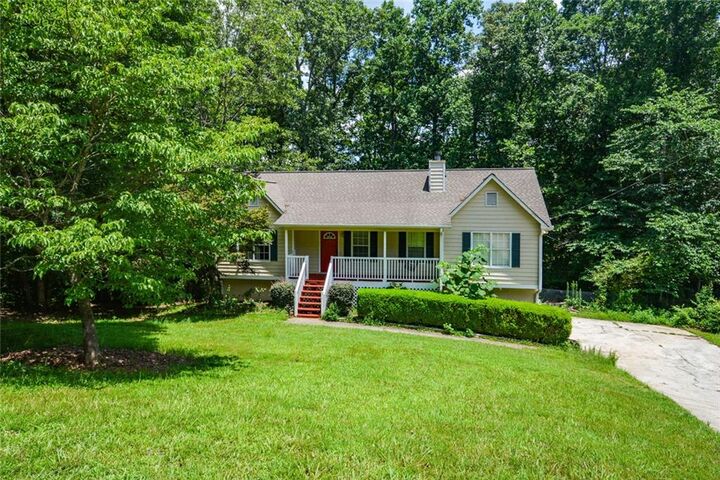 Property Photo:  256 Thornbrooke Drive  GA 30141 