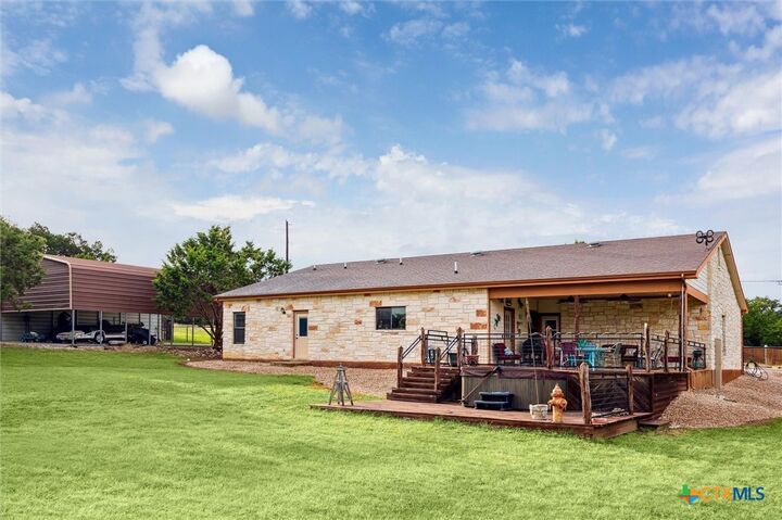 Property Photo:  1524 Log Cabin Lane  TX 78623