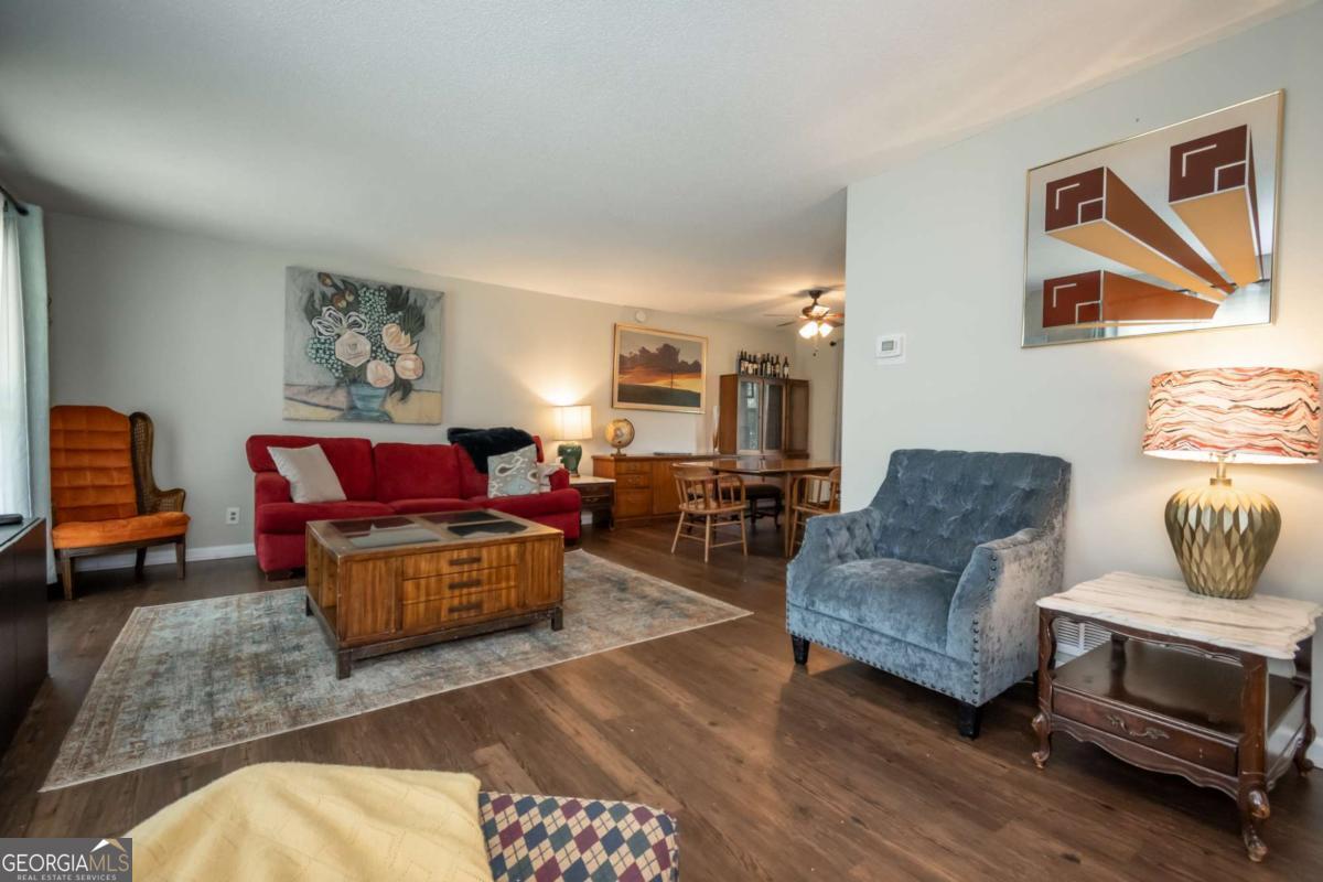 Property Photo:  185 Fairway Circle  GA 30607 